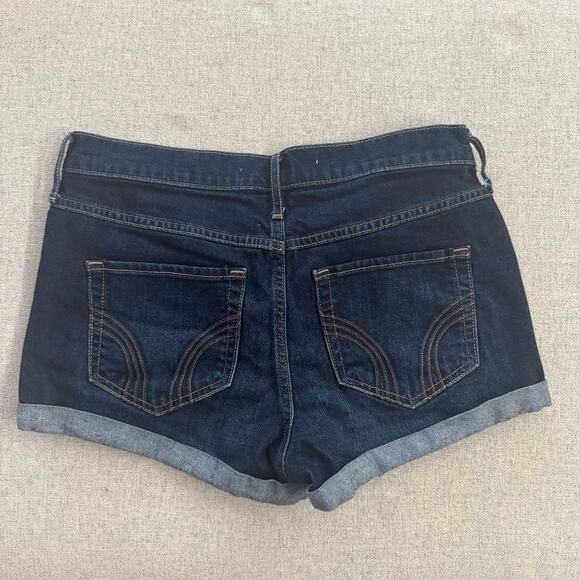 Hollister Jean “Short-Shorts” in Size 9 - Picture 4 of 4